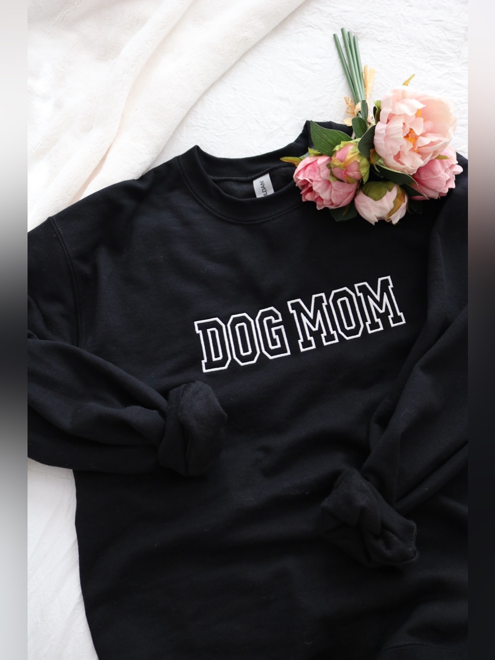 NWOT {XL} Dog Mom Black Sweatshirt